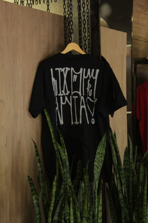 Camiseta Chronic 'LixoMania'