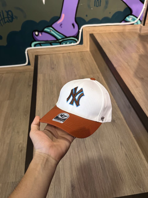 Boné Nw era 'NY' Aba marrom