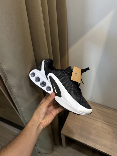 Tenis NK DN 'Preto e branco'