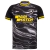 Camisa Botafogo 4ª 24/25 Reebok, preta e branca, com gola amarela. Homenagem à torcida e com frase “Sangue Alvinegro” na barra. Ideal para apaixonados pelo clube.