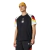 Camisa Alemanha Pré-Jogo 24/25: Vista frontal. Design preto com mangas brancas e detalhes nas cores da bandeira alemã. Escudo DFB centralizado e logo da Adidas. Gola redonda preta, usada pelos jogadores na Eurocopa 2024.
