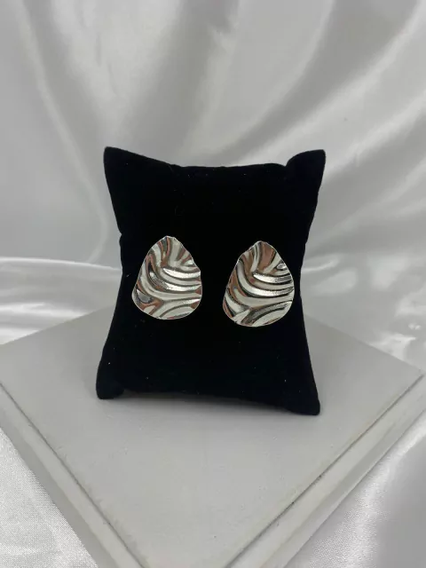 Brinco Folheado Trabalhado Prata