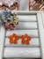 Brinco modelo flor Resinado - comprar online