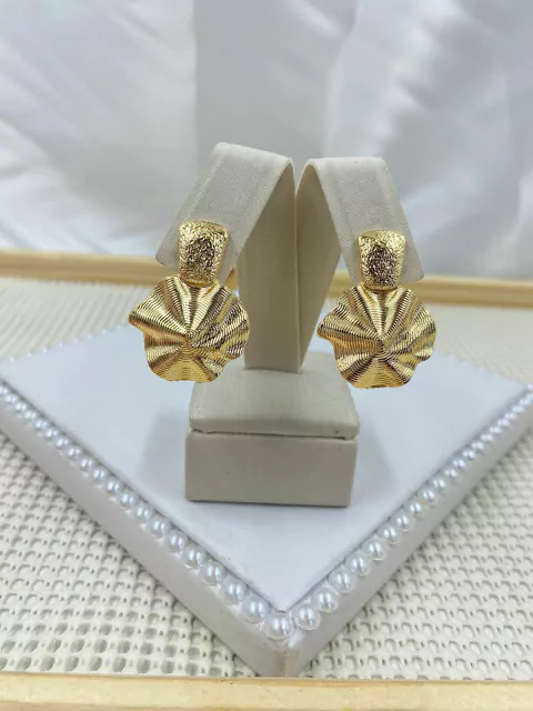 Brinco Folheado Dourada