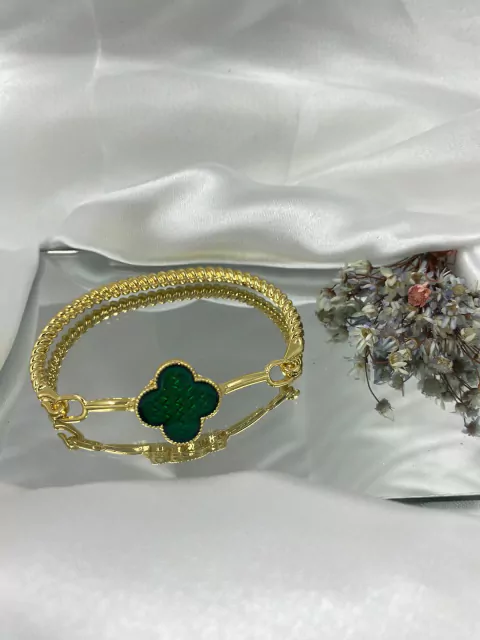 Bracelete Trevo Resinado