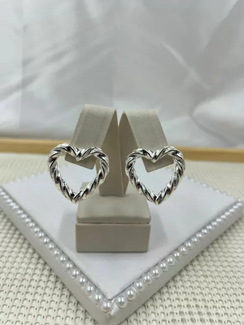 Brinco Folheado Coração Prata