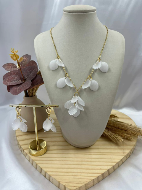 Conjunto Choker e Brinco Concha