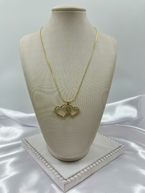 Colar Dois Corações Strass - Banhado a Ouro Flash