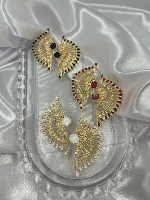 Brinco Meia Asa Grande Resinado - comprar online