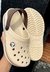 CROCS Babuche Confortável Feminino / Masculino - UNISSEX - Bege - comprar online