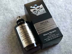Dancing On The Moon Maison Martin Margiela 100ML Compartilhável Frete Grátis - Fragrantica Perfumaria De Nicho