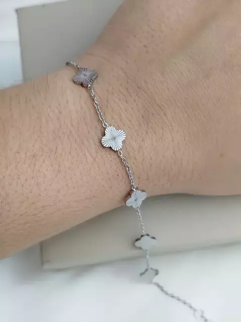 Pulseira mini Trevo Aço Prata - comprar online