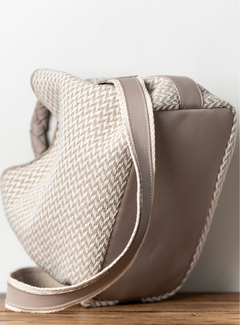 BOLSA BRIT I TWEED I BEGE E BRANCA na internet