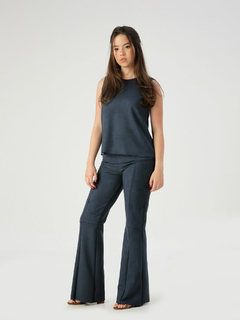 Calca Flare Pala Virada - Azul Escuro - comprar online