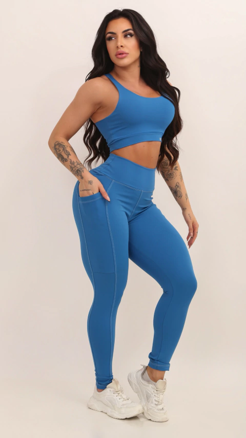 Legging com Bolso Utility Blue – Mobilidade e Função - comprar online