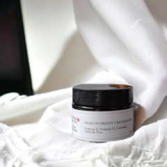 Crema Nocturna Nutritiva y Reparadora