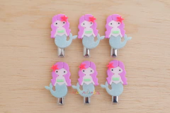 Presilha em acrílico: sereias na internet