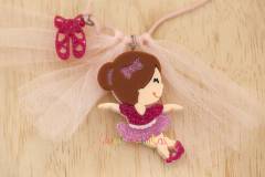 Colar em acrílico: linha ballet