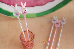 Caneta Coelho com mini lantejoula