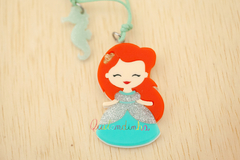 Colar em Acrílico: Ariel