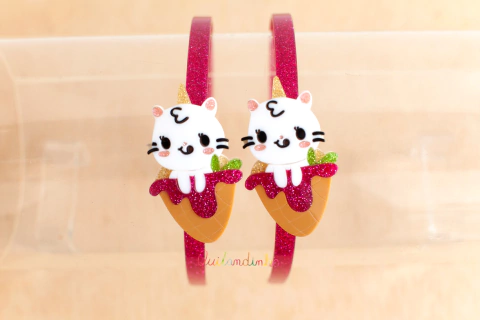 Tiara em acrílico: Gatinho Unicórnio Sorvete