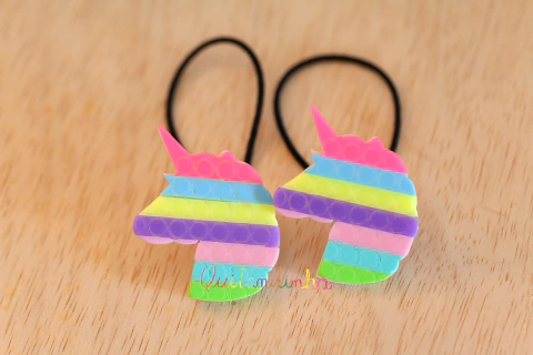 Elásticos: Par Acrílico Unicórnio Pop it Candy