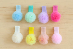 Laço forrado: mini pompom forrado na internet