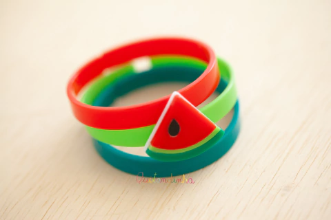 Pulseiras em Acrílico: Trio Melancia
