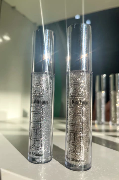 GLITTER EYESHADOW CON APLICADOR