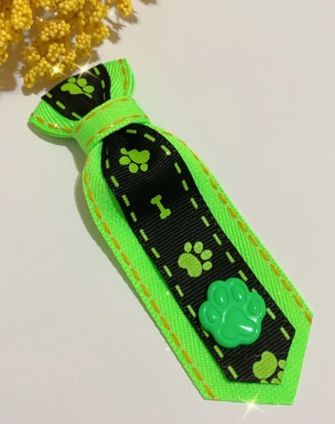 Gravata Patinhas e Ossinhos Verde - 10 unidades