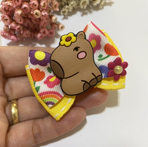 Laço Capivara no Jardim - comprar online
