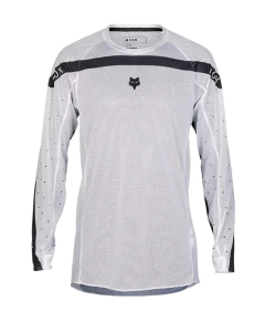 Jersey para BMX y motocross en color blanco con detalles en negro. Diseño aerodinámico y transpirable para mayor comodidad.