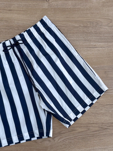 SHORT DE BAÑO TEXTURIZADO MAUI AZUL MARINO - comprar online