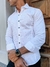 CAMISA BLANCA CON PUNTOS NEGROS
CAMISA BLANCA CON LUNARES
CAMISA DE ALGODON BLANCA
CAMISA MANGA LARGA DE ALGODON
CAMISA CON CUELLO ITALIANO