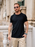 Imagen de REMERA TIMELESS FITTED CUELLO REDONDO NEGRA