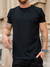 REMERA TIMELESS FITTED CUELLO REDONDO NEGRA - tienda online