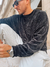 BUZO OVER
CHENILLE NEGRO
ROPA DE INVIERNO
JERSEY NEGRO
TEJIDO CHENILLE  
BUZO CHENILLE NEGRO
BUZO NEGRO