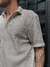 CAMISA DE HILO ARUBA BEIGE Y NEGRA en internet
