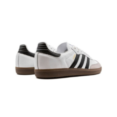 Adidas Samba en internet
