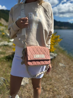 Cartera La Mode nude en internet