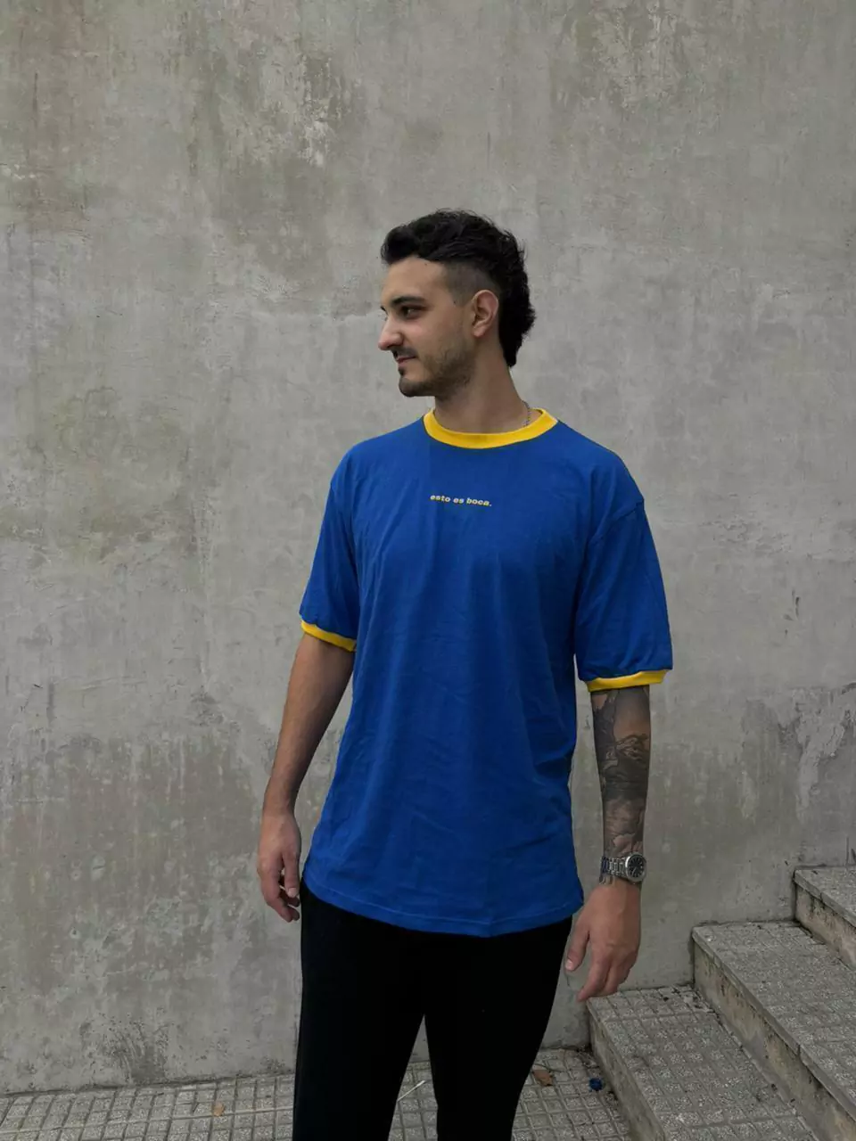 Remera Azul y Oro