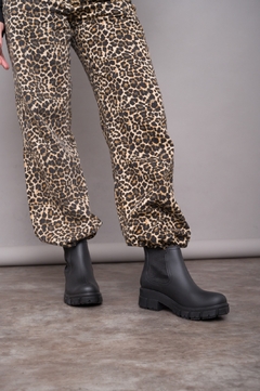 RAIN( Botas de lluvia) en internet