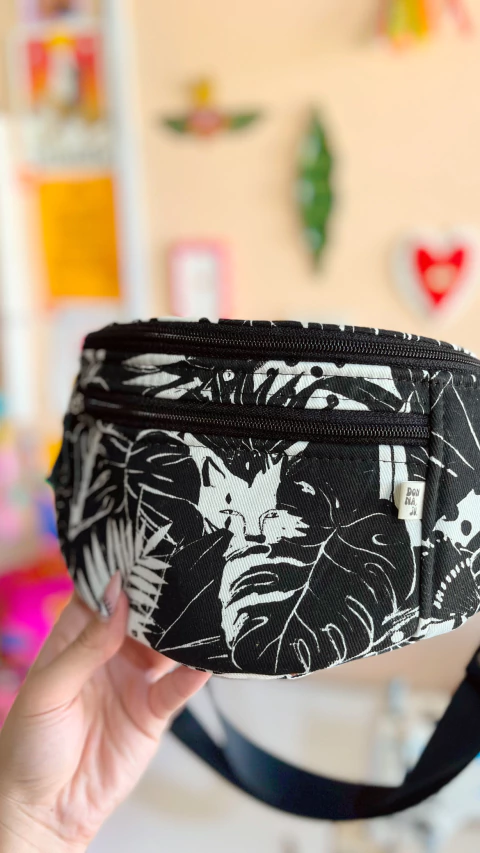 FLORA ONÇA BLACK - comprar online