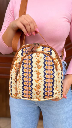 MOCHILA MEL ABACAXIZINHO - comprar online