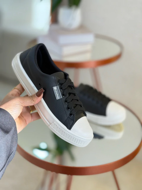 TÊNIS BYA PRETO SINTETICO