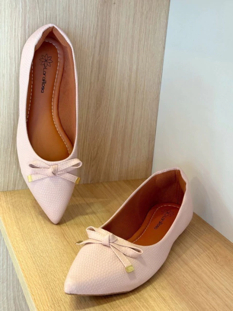 SAPATILHA CROCO LACINHO BICO FINO ROSE