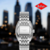 Reloj para Caballero Lee Cooper - Color Plata, Tema Azul y Rojo LC07997.390 - Centro Frances Distribuidores