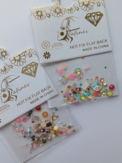 Strass p/ uñas sobre Afines
