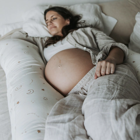 ALMOHADON DE CUERPO ENTERO - SUEÑOS ESTRELLADOS HUESO