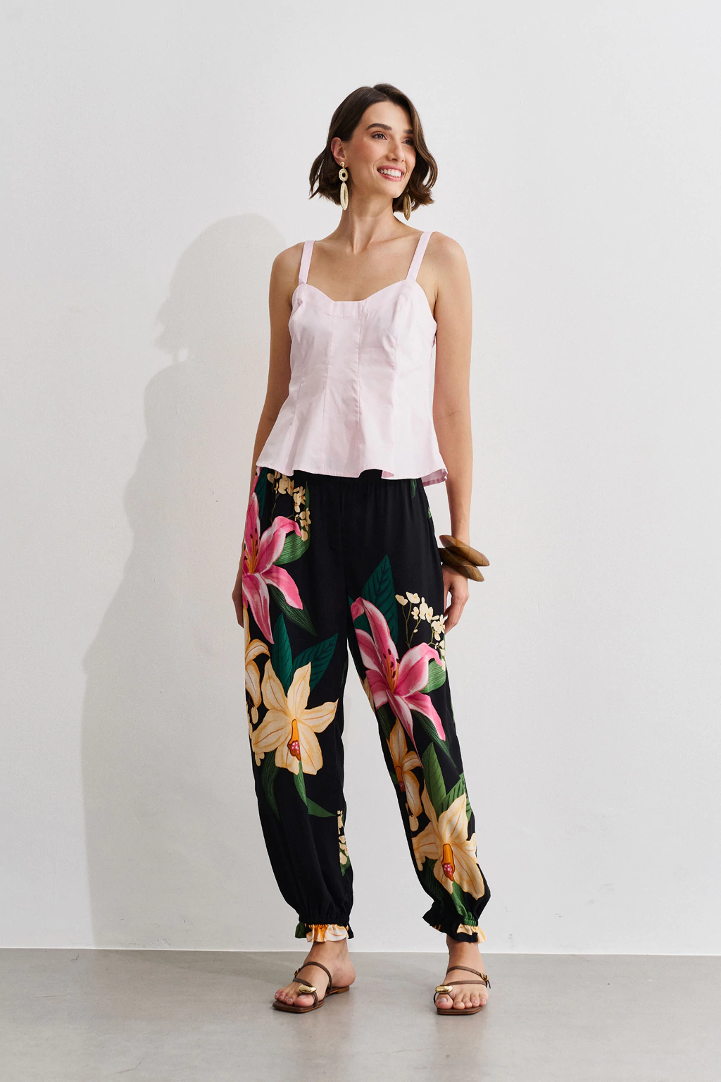 Calça Estampada Lírios Preto